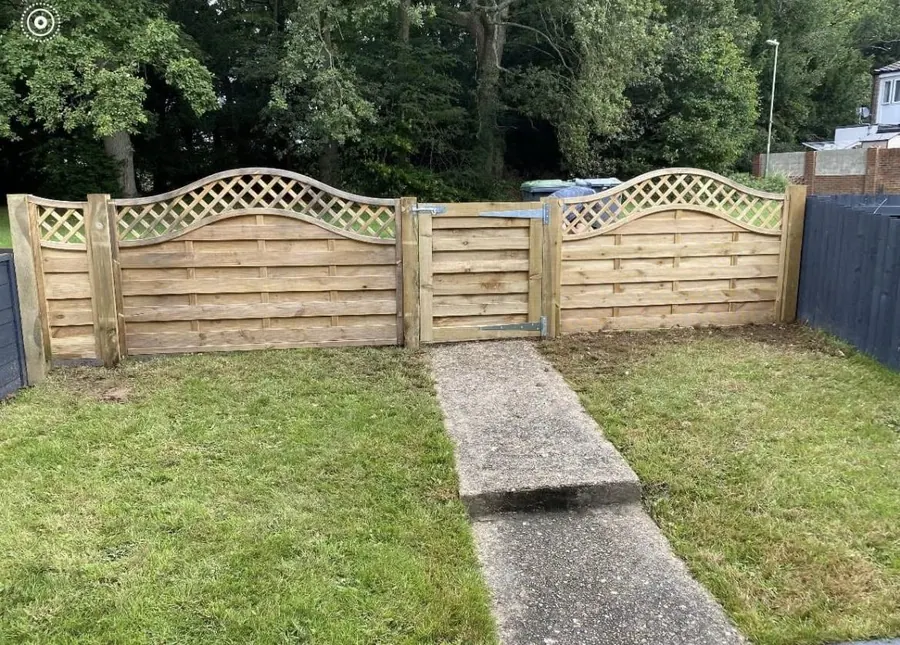 Garden fencing supplied and fitted by KCO Landscapes — project 11