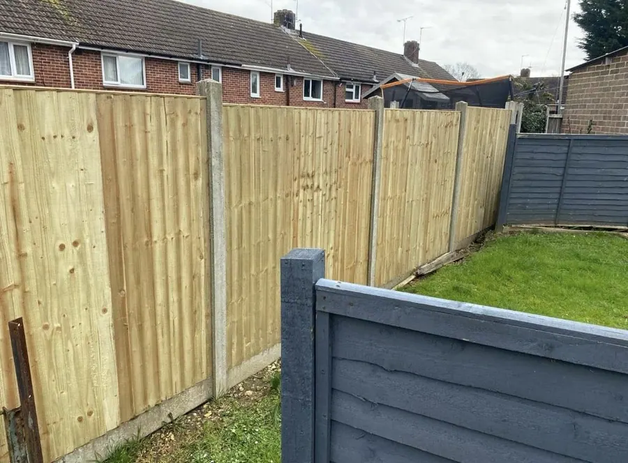 Garden fencing supplied and fitted by KCO Landscapes — project 15