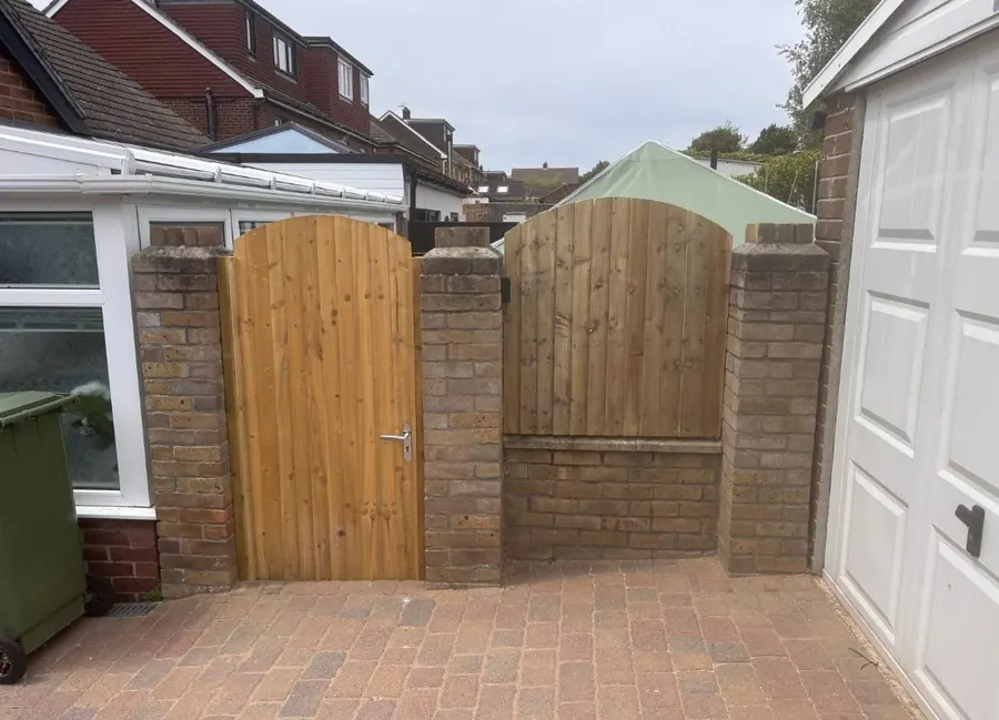 Garden fencing supplied and fitted by KCO Landscapes — project 21