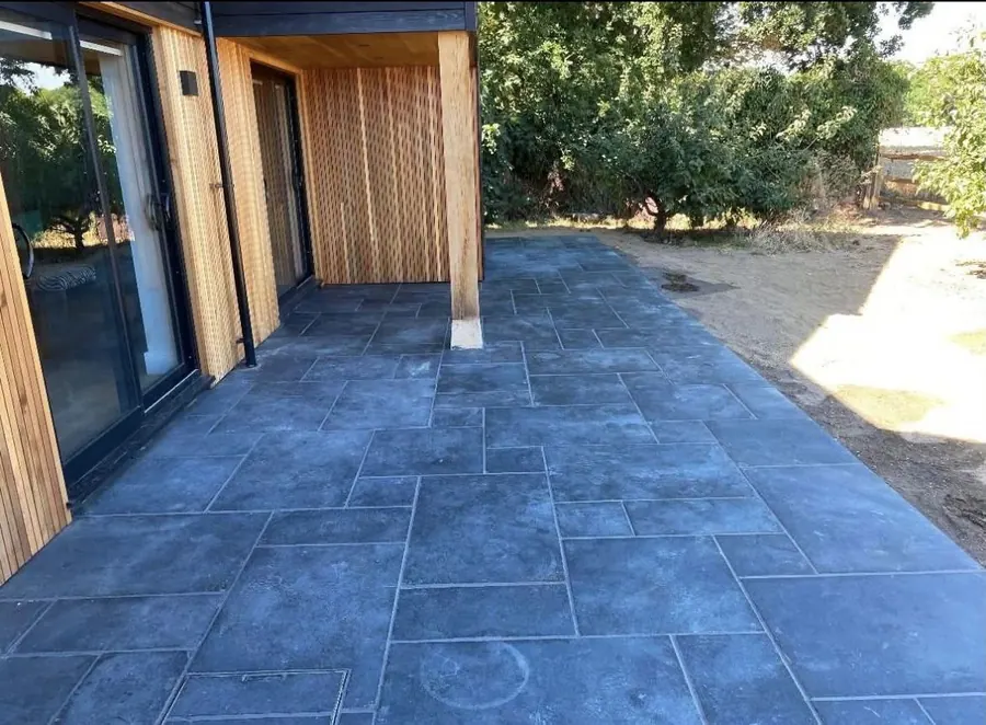 Patio and paving laid by KCO Landscapes — project 11